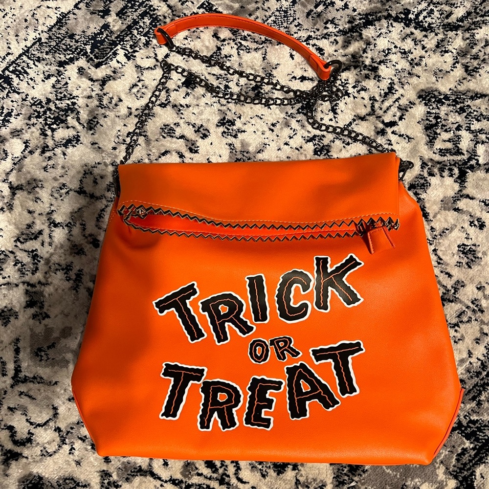 Halloween purse.
